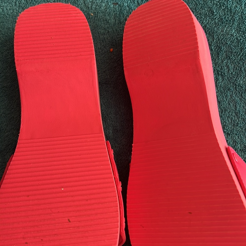 Woman’s brand new size 6 Dr Scholls exercise sandals - Picture 3 of 4